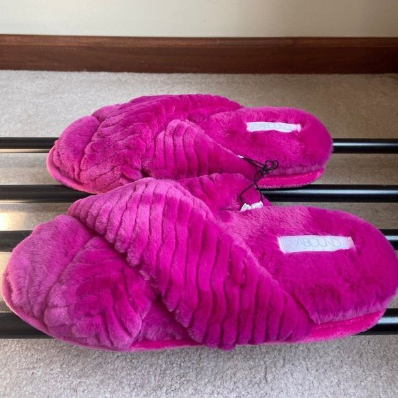ABOUND Women Sasha Plush Slippers - NEW NWO B - Picture 3 of 8